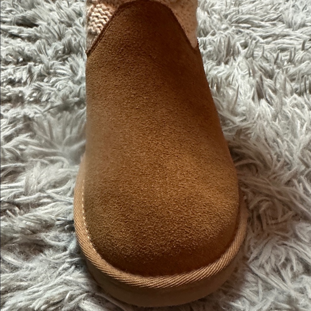 UGG suede and sweater boots - Picture 7 of 7